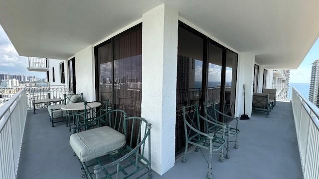 image Winston Towers80