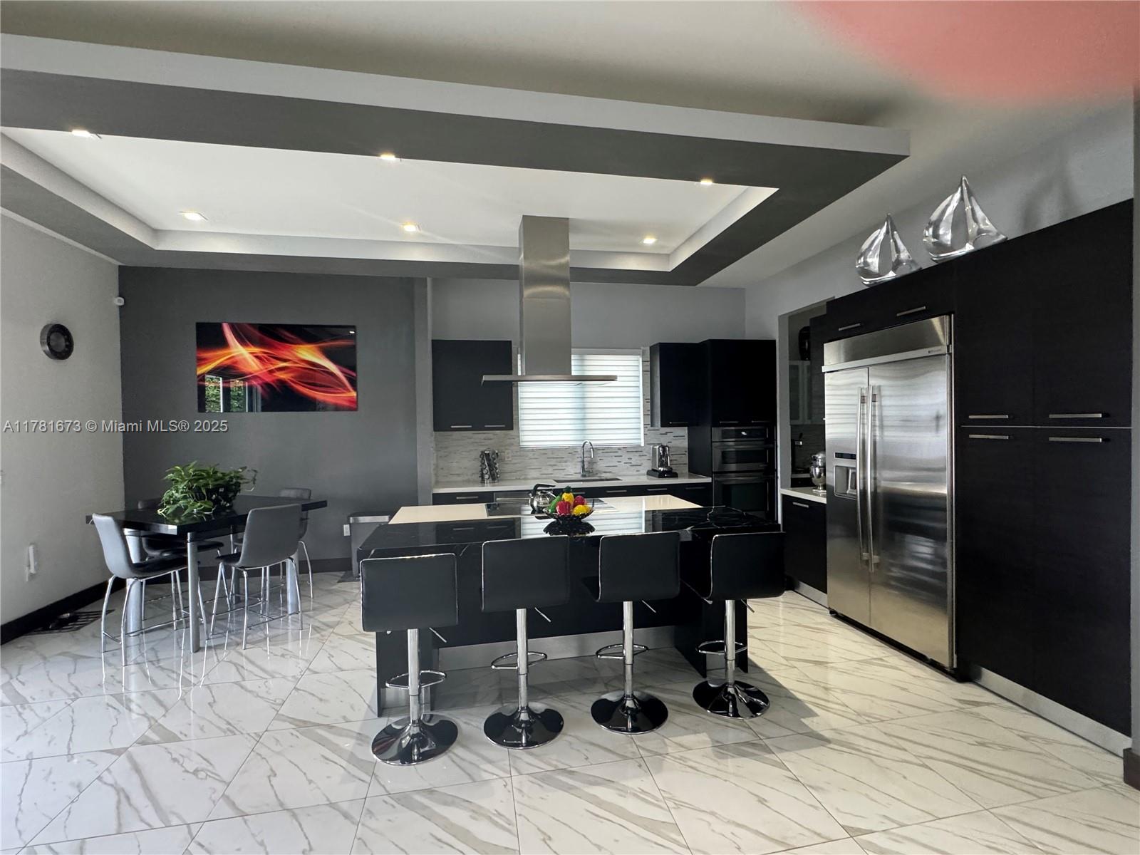 8272 NW 33rd Ter Doral, FL 33122