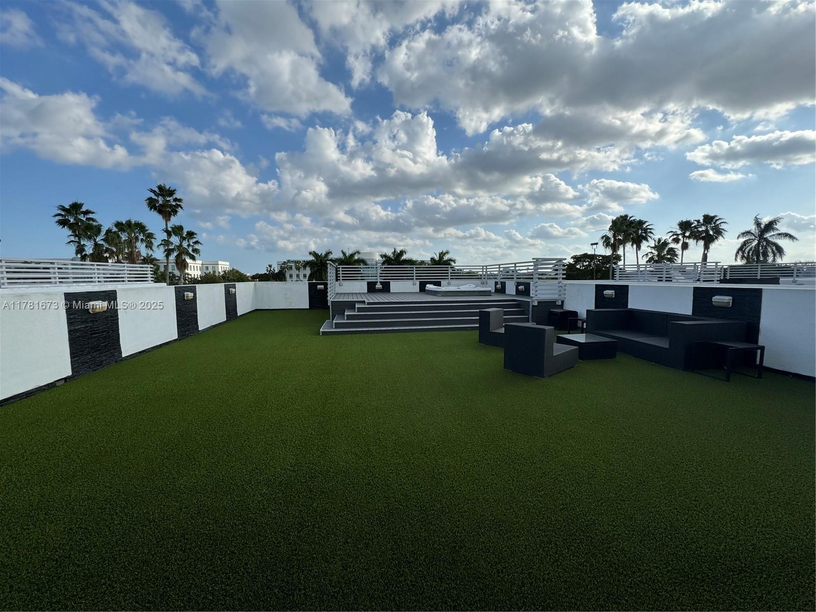 8272 NW 33rd Ter Doral, FL 33122