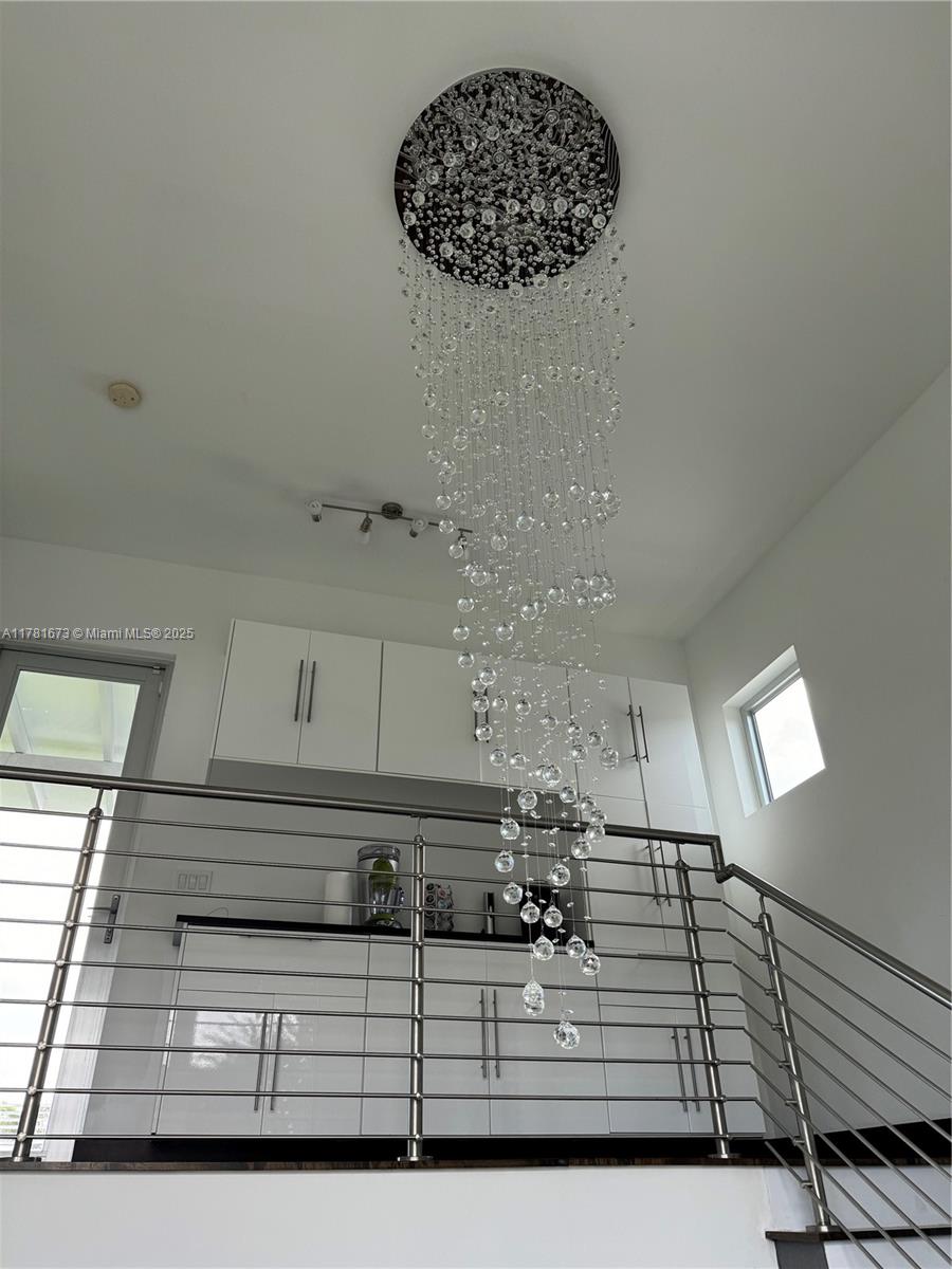 8272 NW 33rd Ter Doral, FL 33122