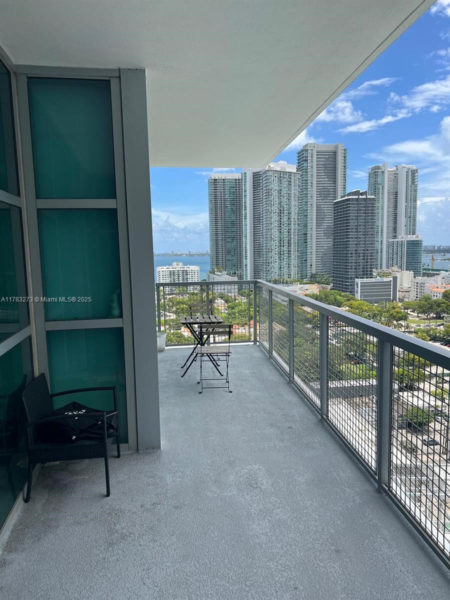 image Four Midtown Miami Condo10