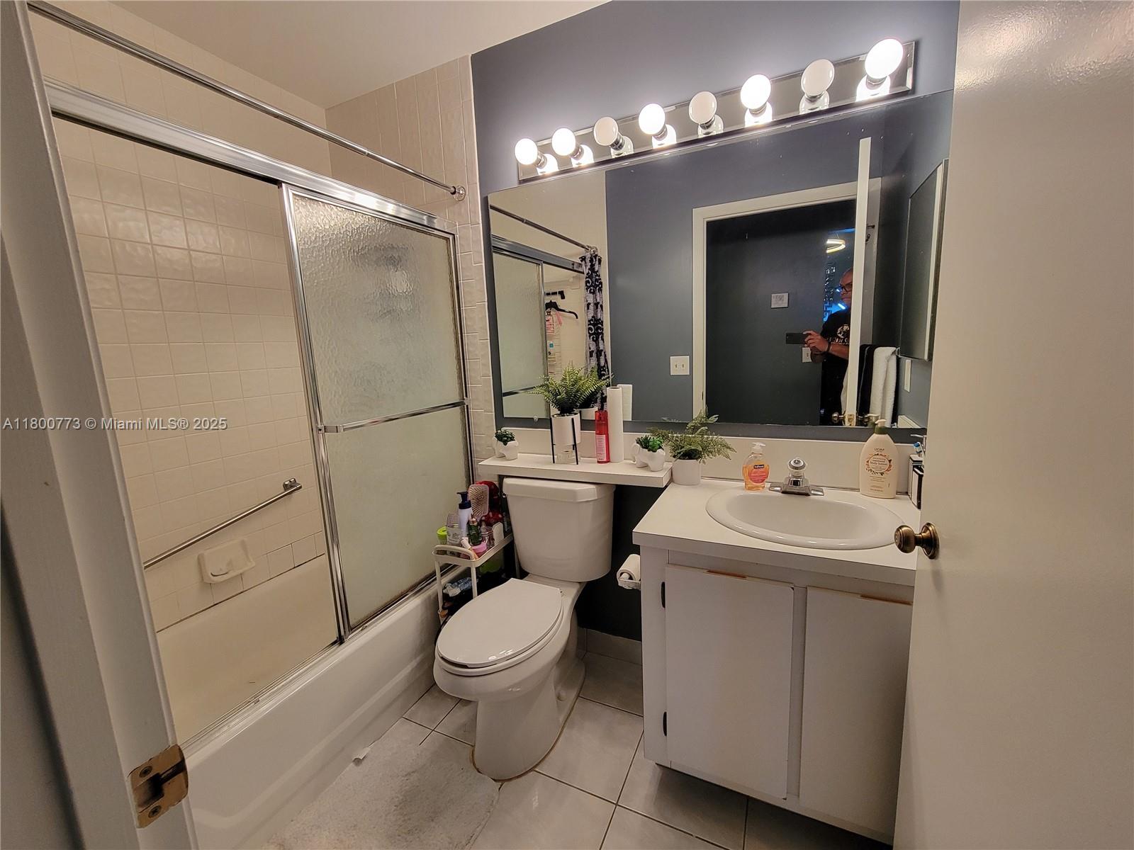 1025 Green Pine Blvd #B West Palm Beach, FL 33409