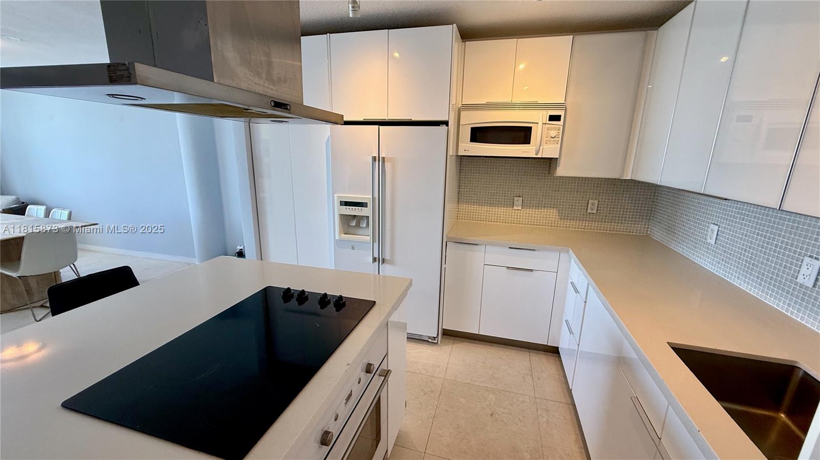 900 Bay Dr #727-725 Miami Beach, FL 33141