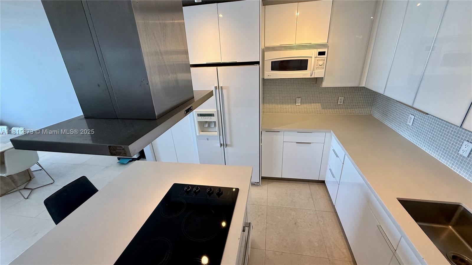 900 Bay Dr #727-725 Miami Beach, FL 33141