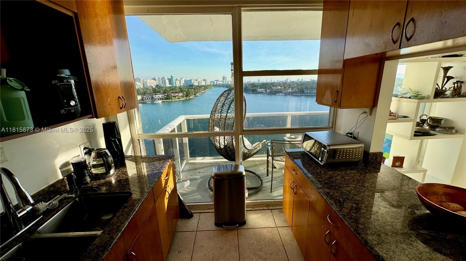 900 Bay Dr #727-725 Miami Beach, FL 33141