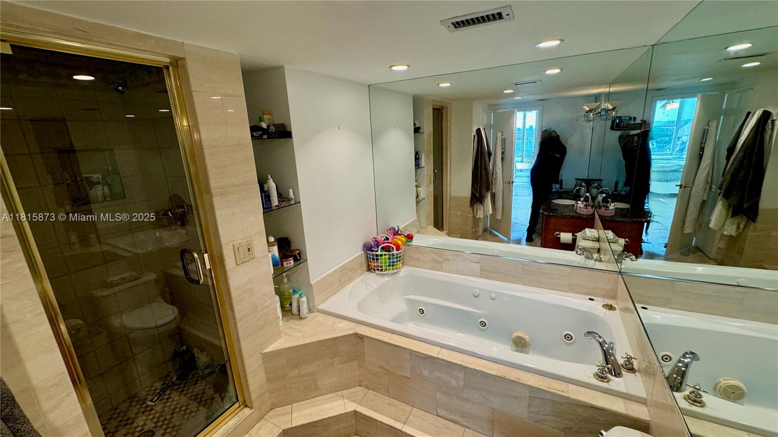 900 Bay Dr #727-725 Miami Beach, FL 33141