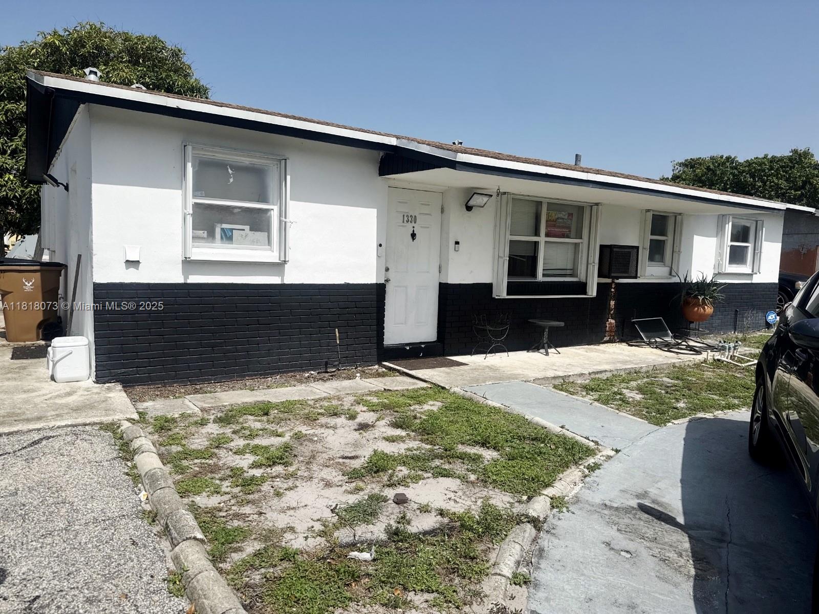 1330 SW 6th Ter,Deerfield Beach, FL 33441