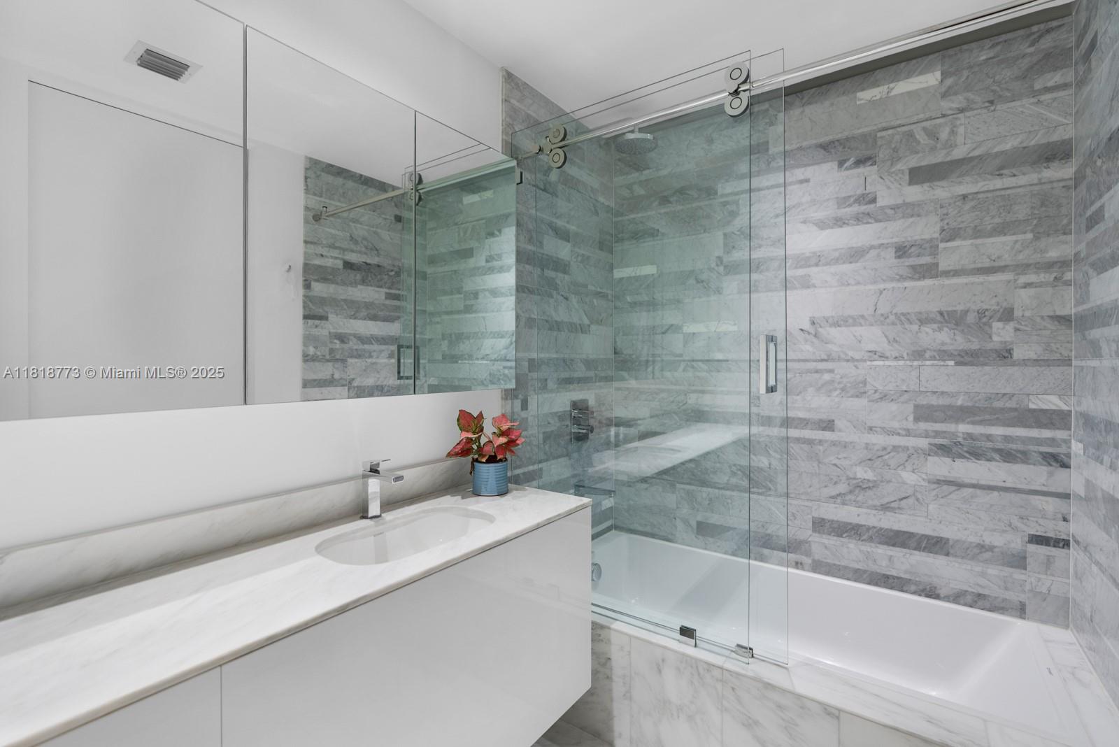 image Oceana Bal Harbour Condo33