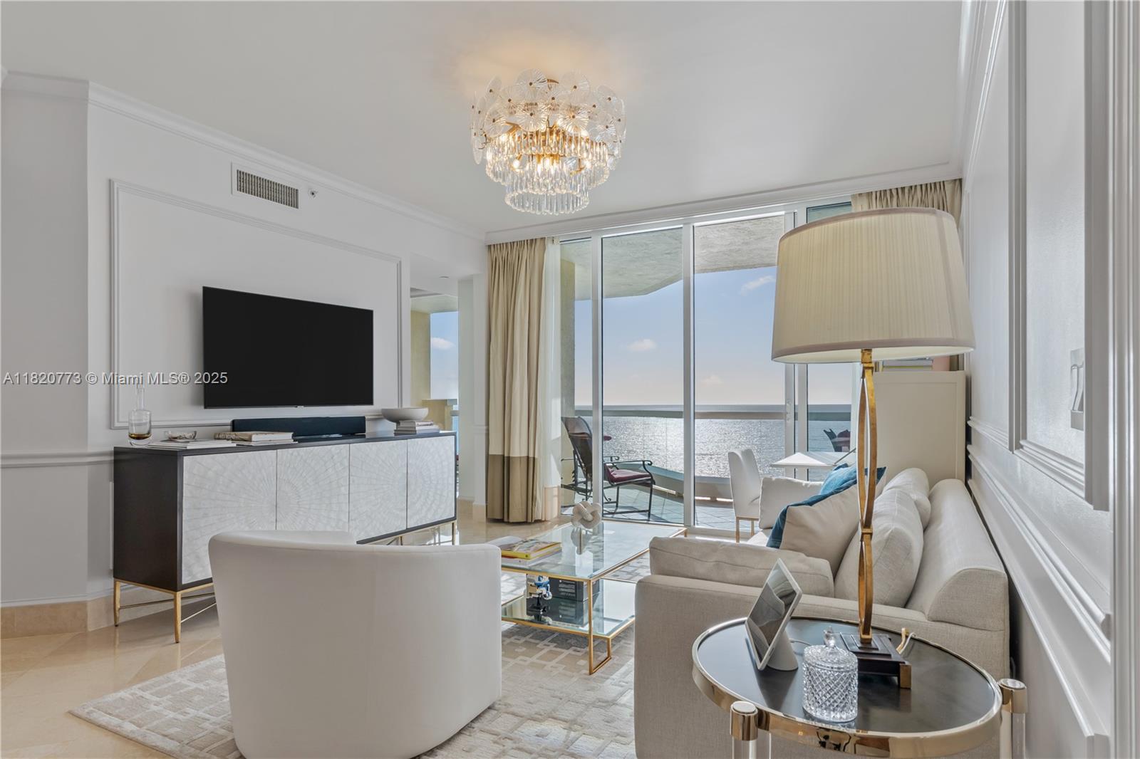 image Acqualina Ocean Residence1