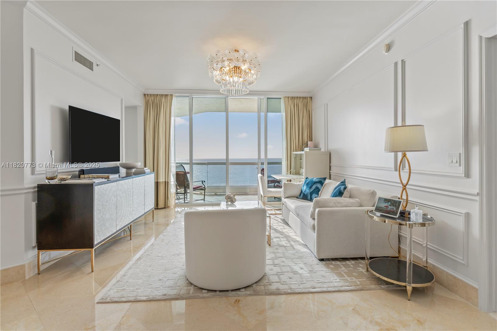 image Acqualina Ocean Residence2