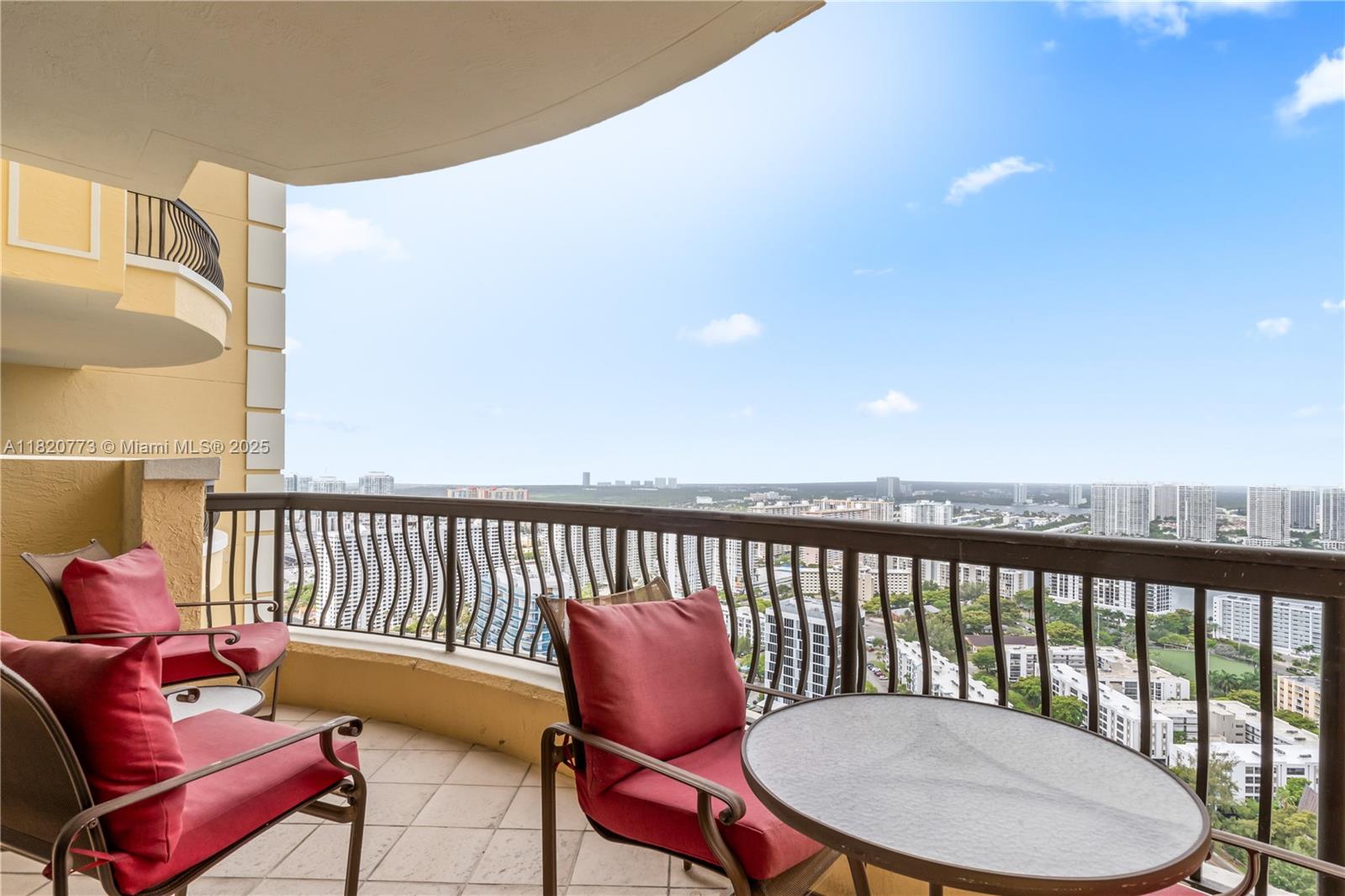 image Acqualina Ocean Residence31