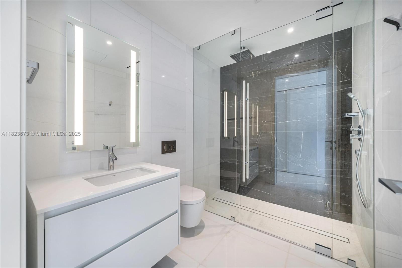 image Aston Martin Residences19