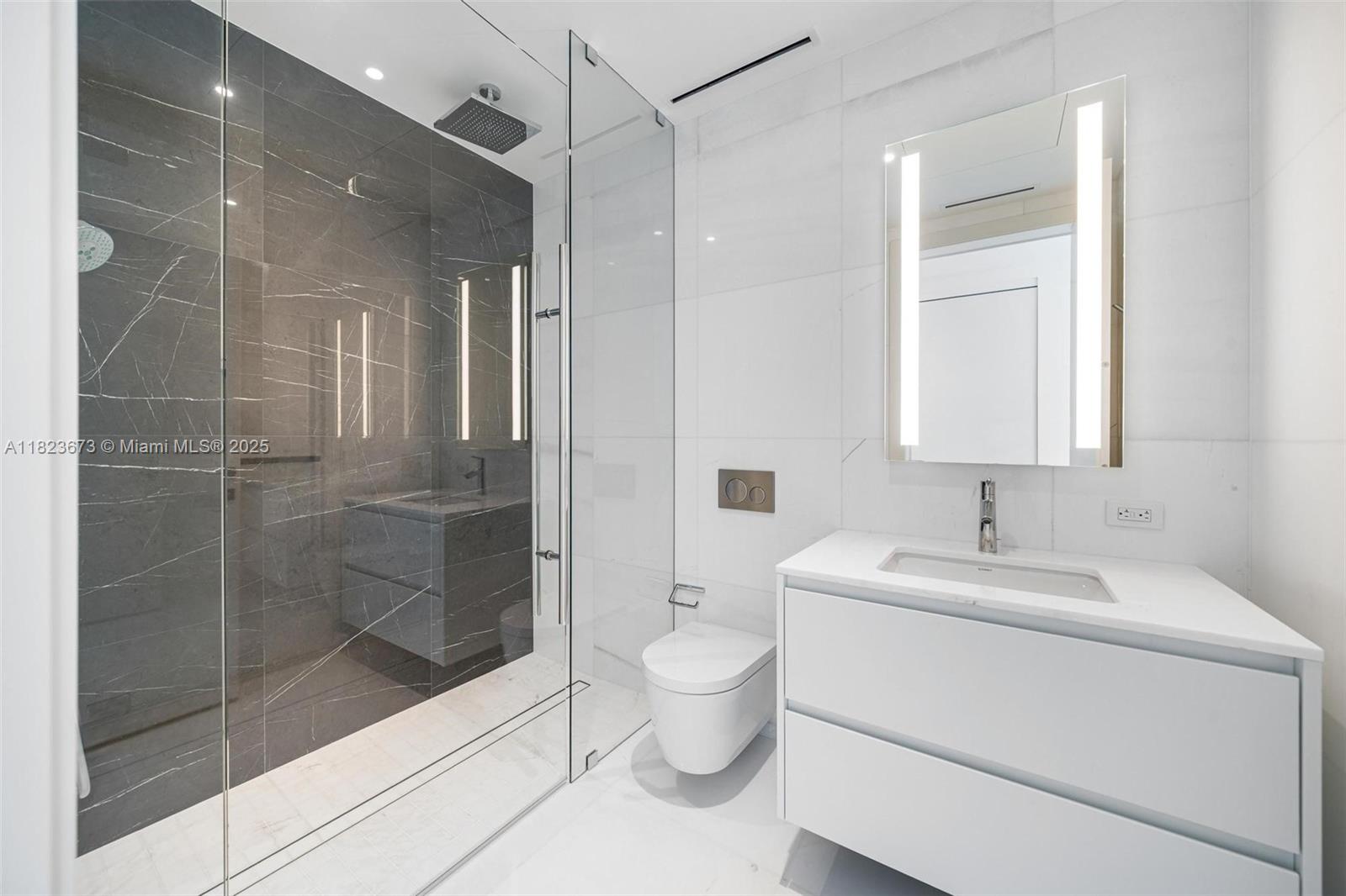 image Aston Martin Residences23