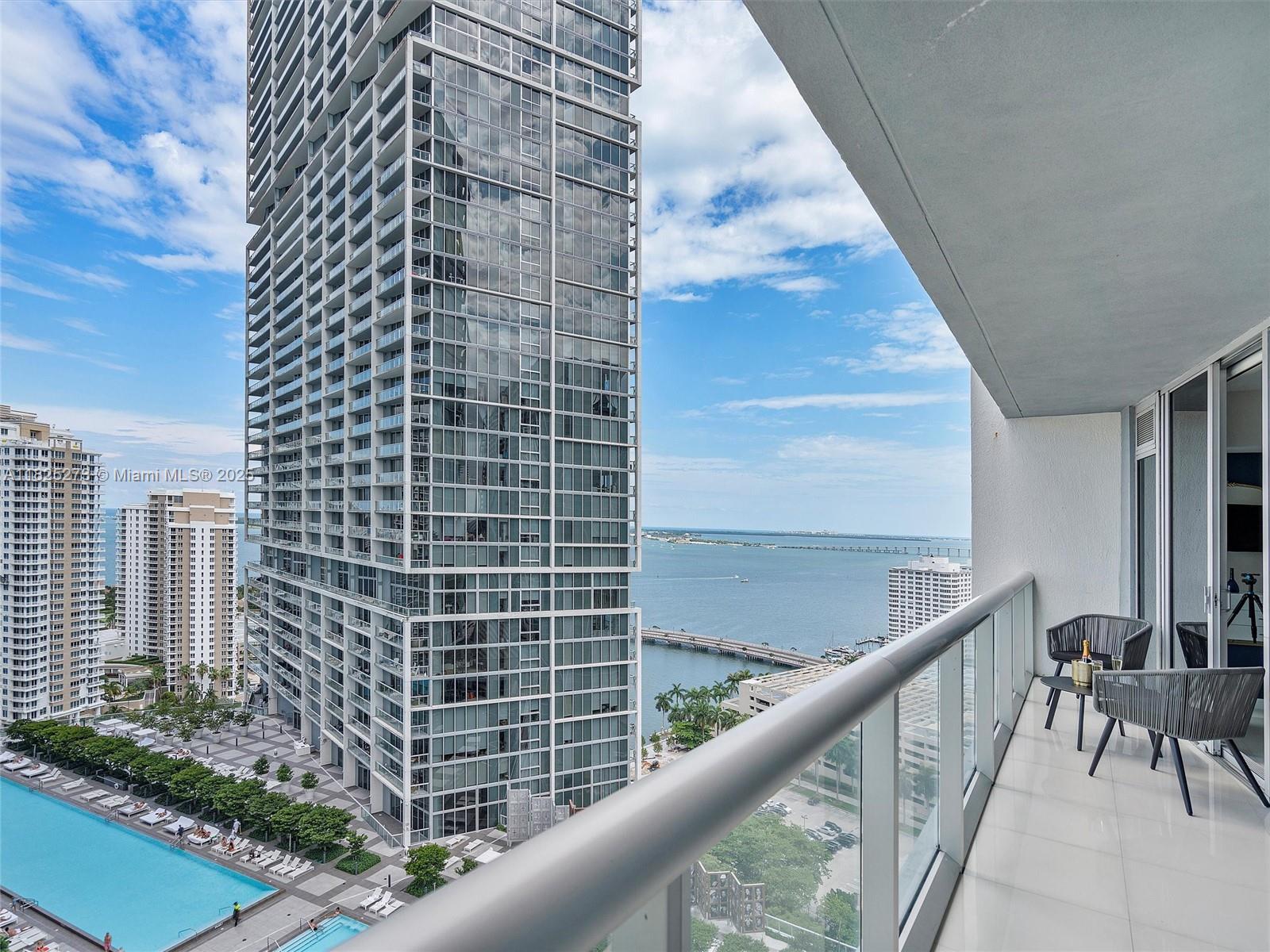 image Icon Brickell Tower Three14