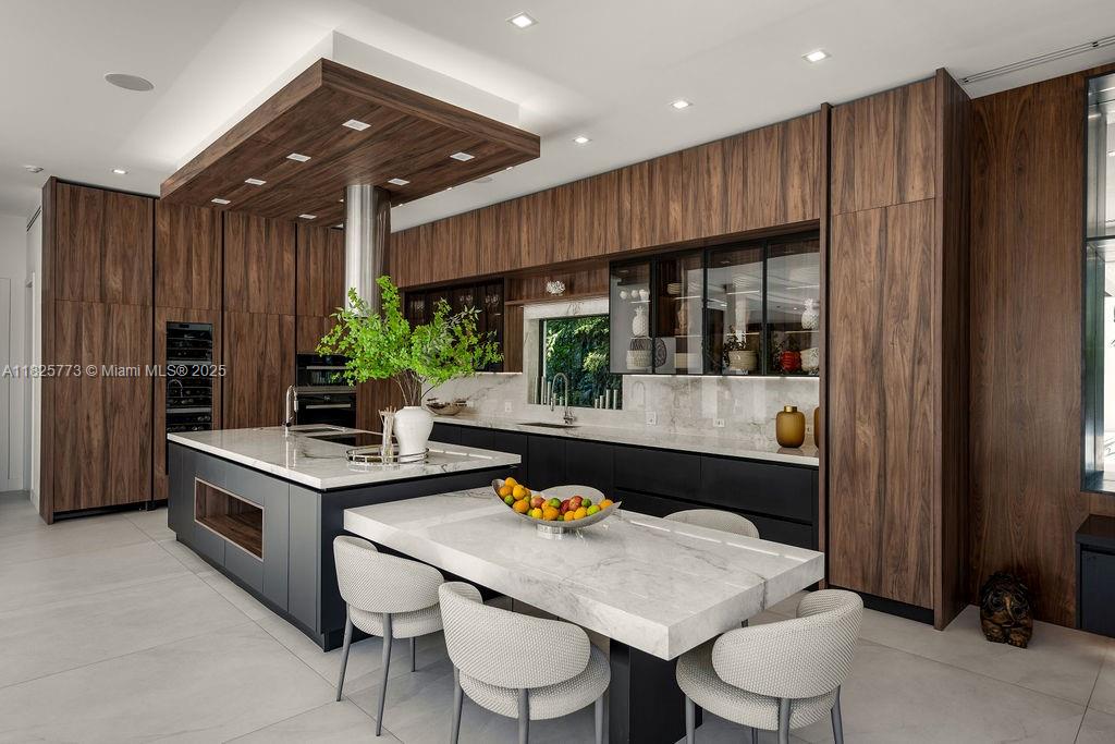 6850 SW 73rd Ct Miami, FL 33143