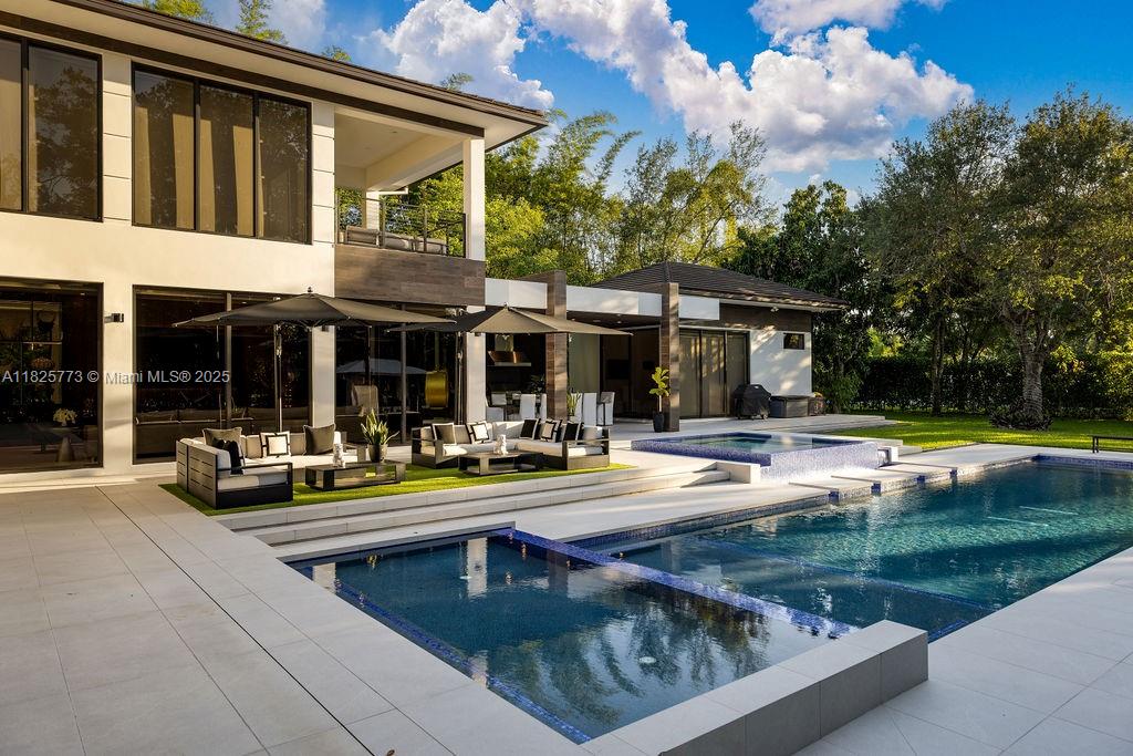 6850 SW 73rd Ct Miami, FL 33143