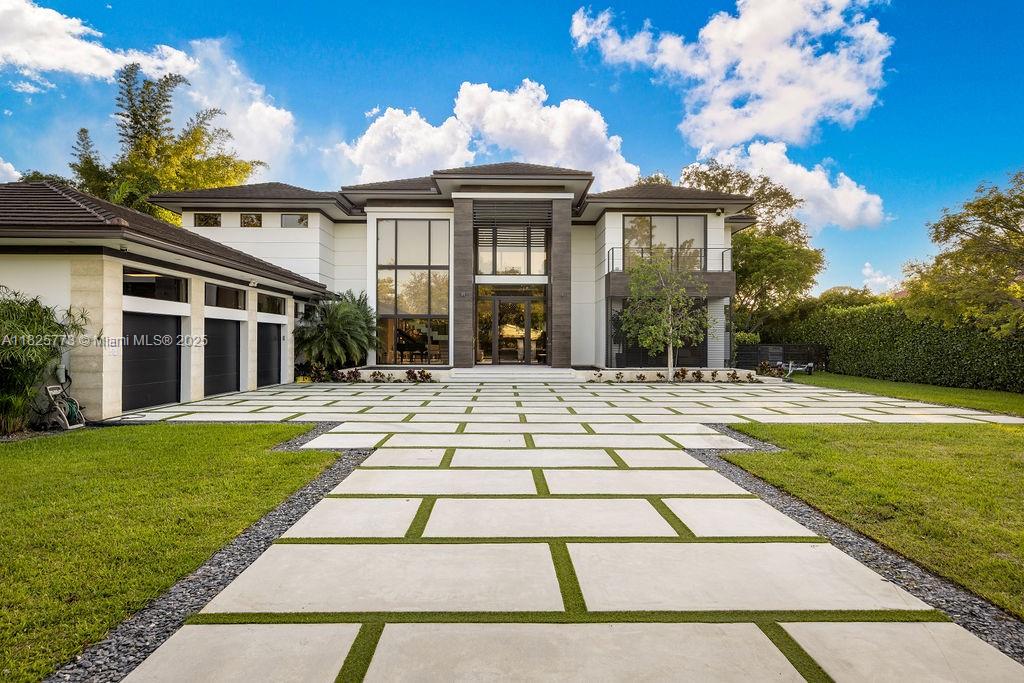 6850 SW 73rd Ct Miami, FL 33143