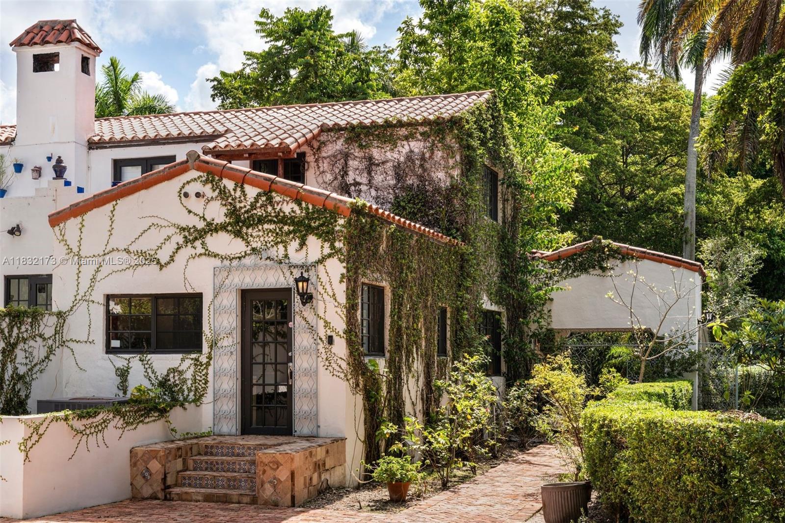 1624 Granada Blvd Coral Gables, FL 33134