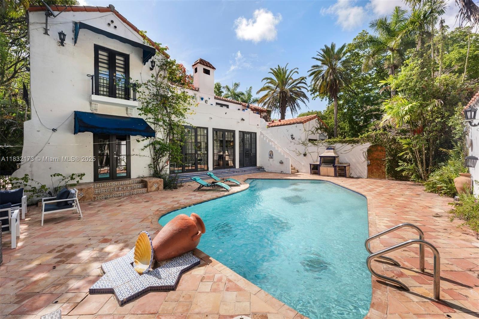 1624 Granada Blvd Coral Gables, FL 33134