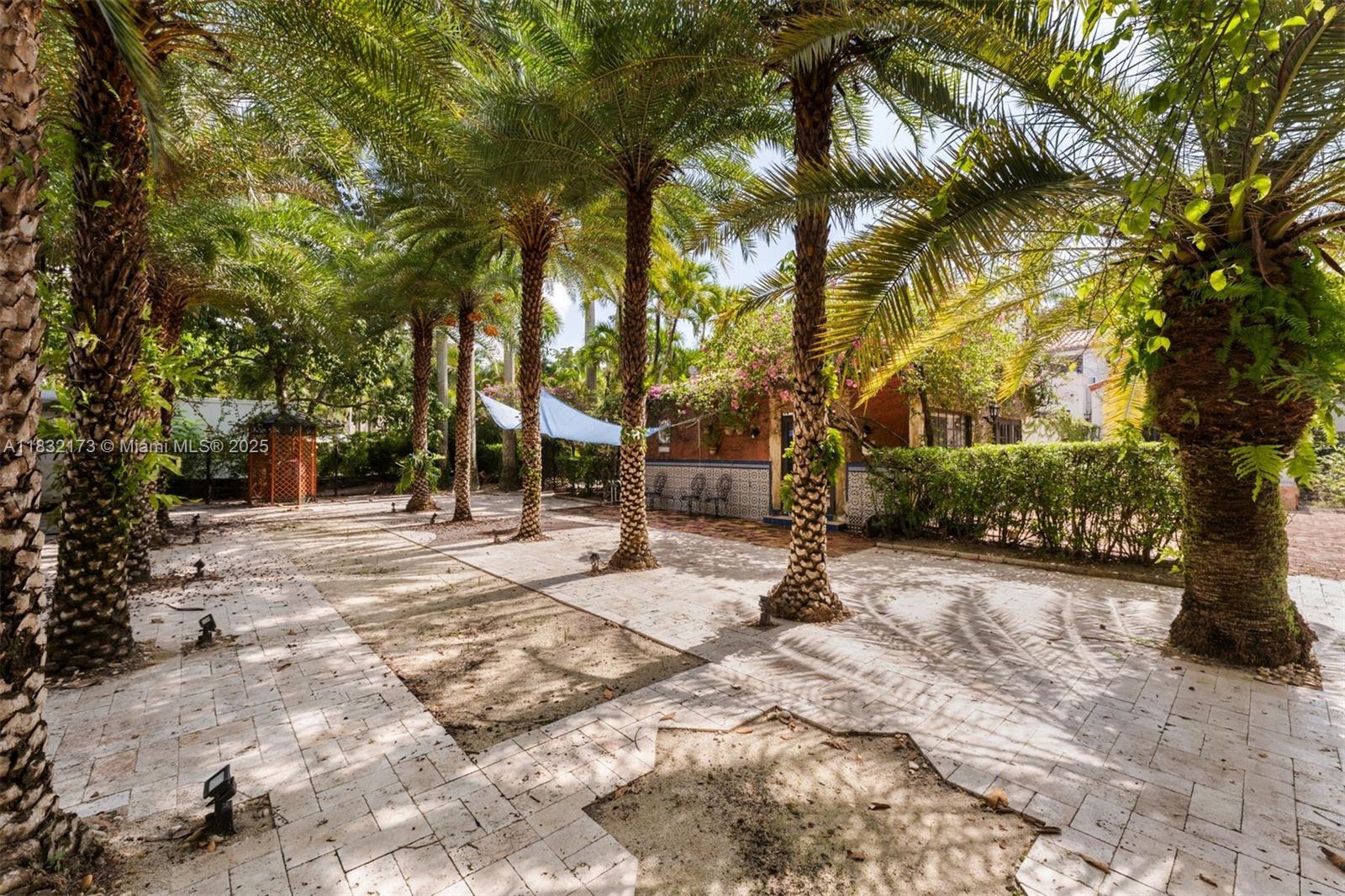 1624 Granada Blvd Coral Gables, FL 33134