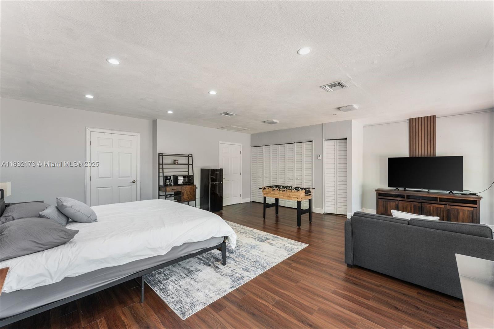 1624 Granada Blvd Coral Gables, FL 33134