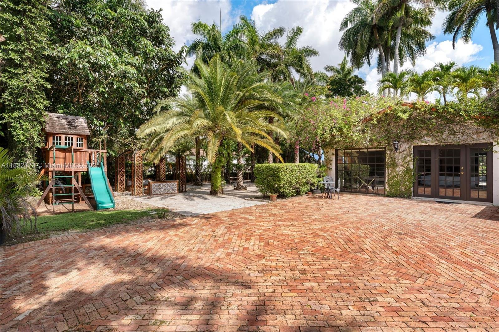 1624 Granada Blvd Coral Gables, FL 33134