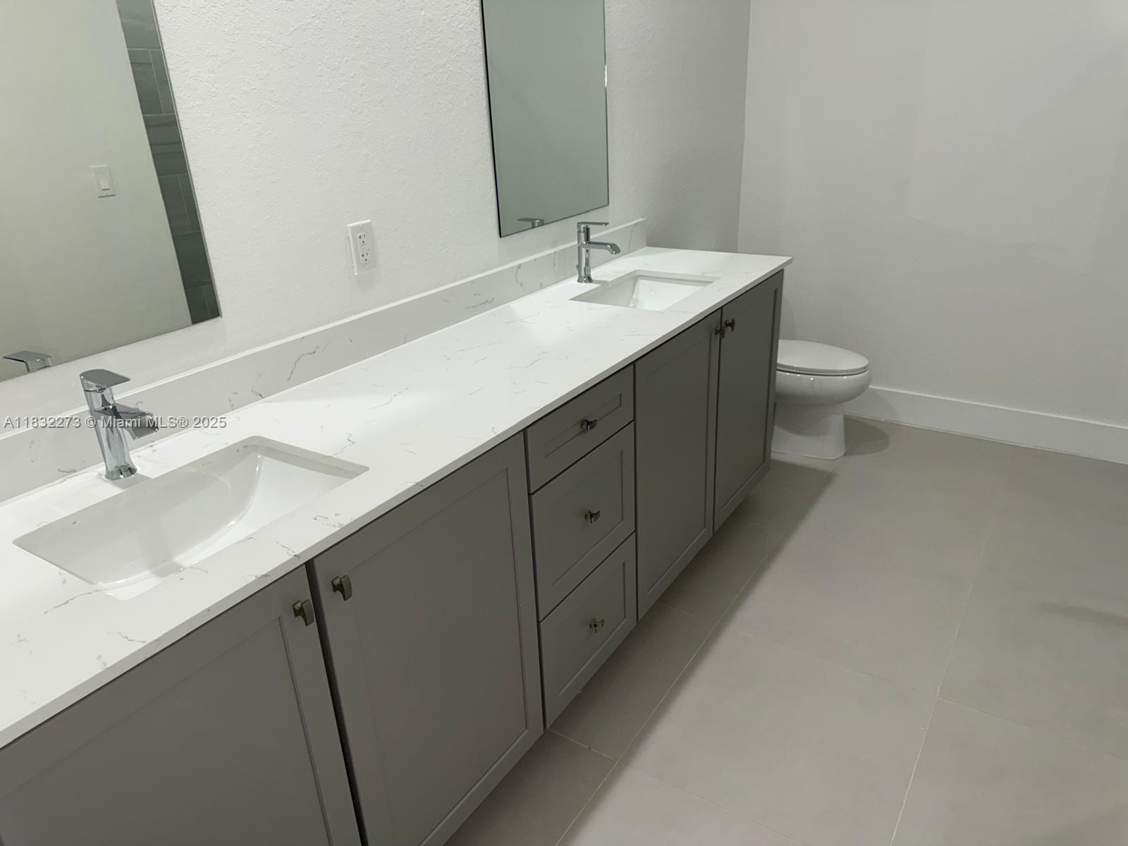 1884 NE 1st St Homestead, FL 33033