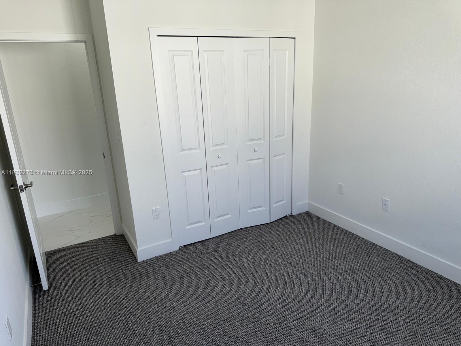 1884 NE 1st St Homestead, FL 33033