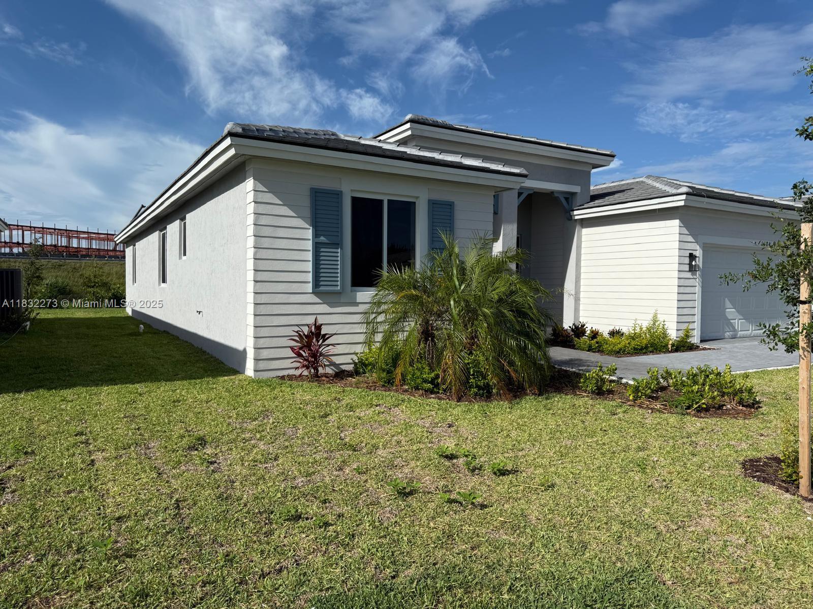 1884 NE 1st St Homestead, FL 33033