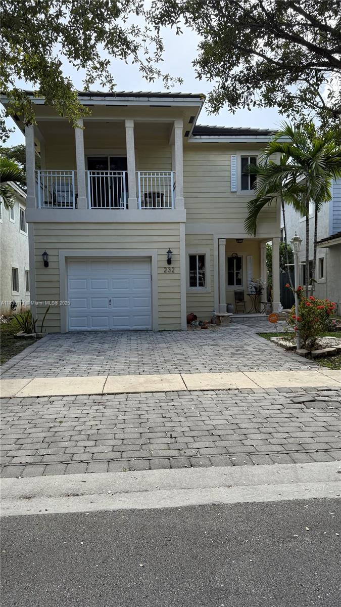 232 SE 32nd Ter