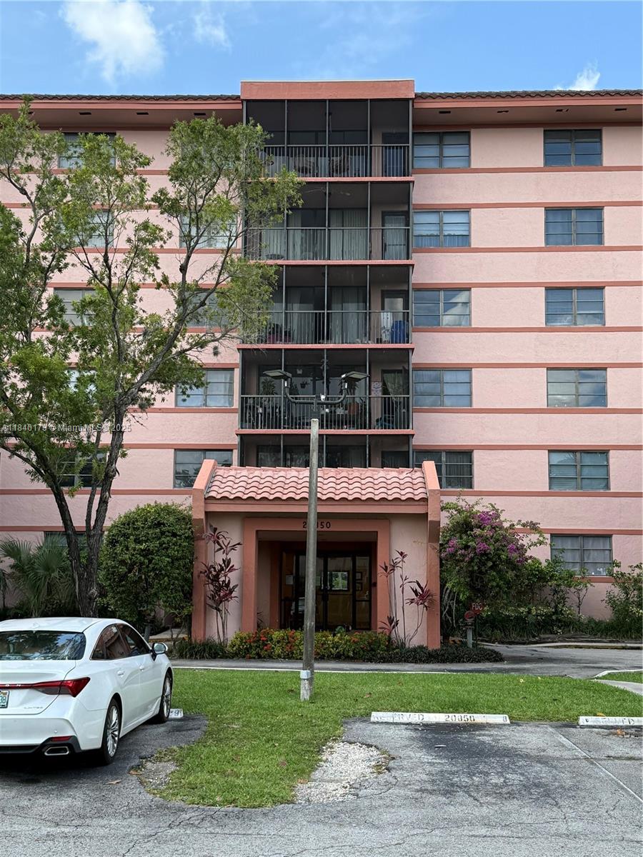 20850 San Simeon Way #408-5