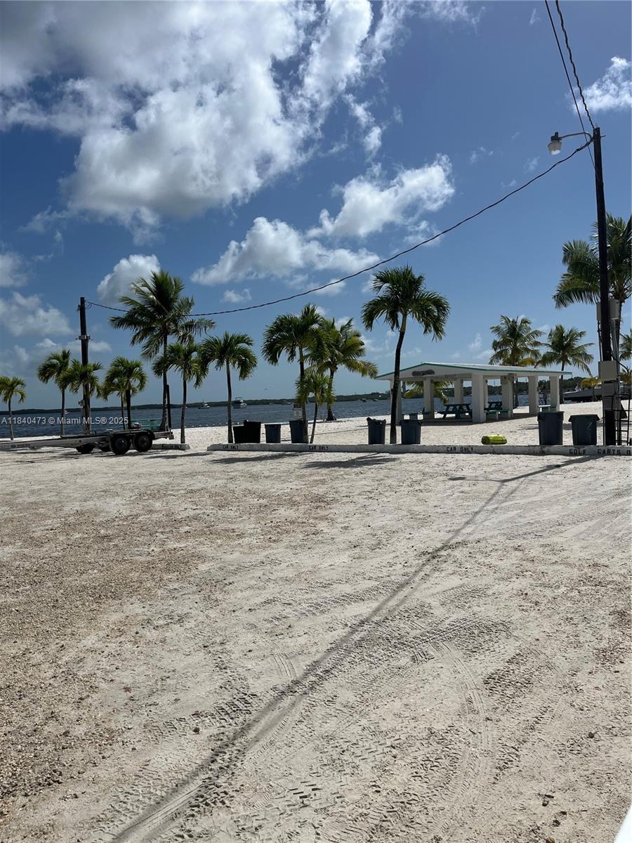 55 Tarpon Basin Dr
