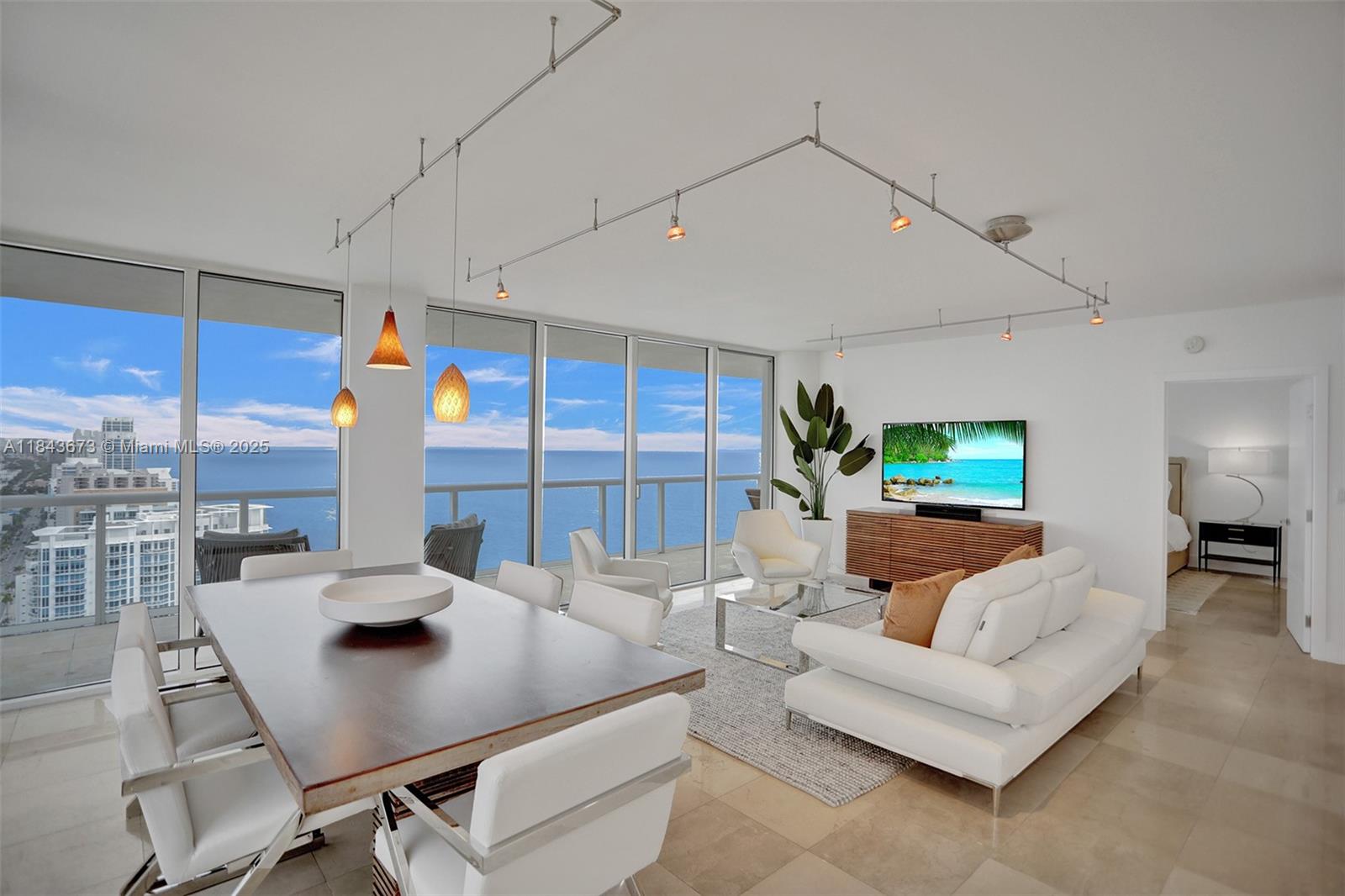 6365 Collins Ave #3208