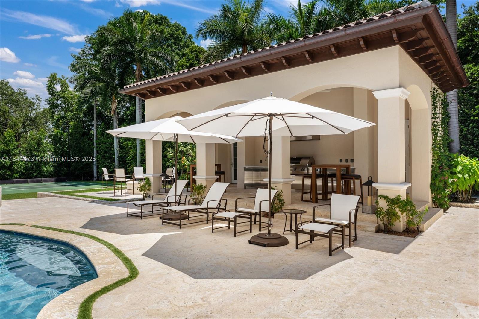 5001 Pine Dr Miami, FL 33143 5001 Pine Dr Miami, FL 33143