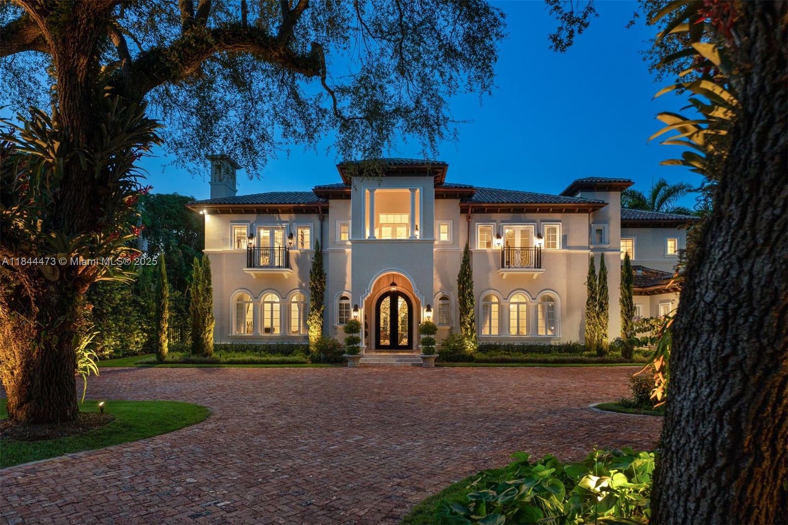 5001 Pine Dr Miami, FL 33143 5001 Pine Dr Miami, FL 33143