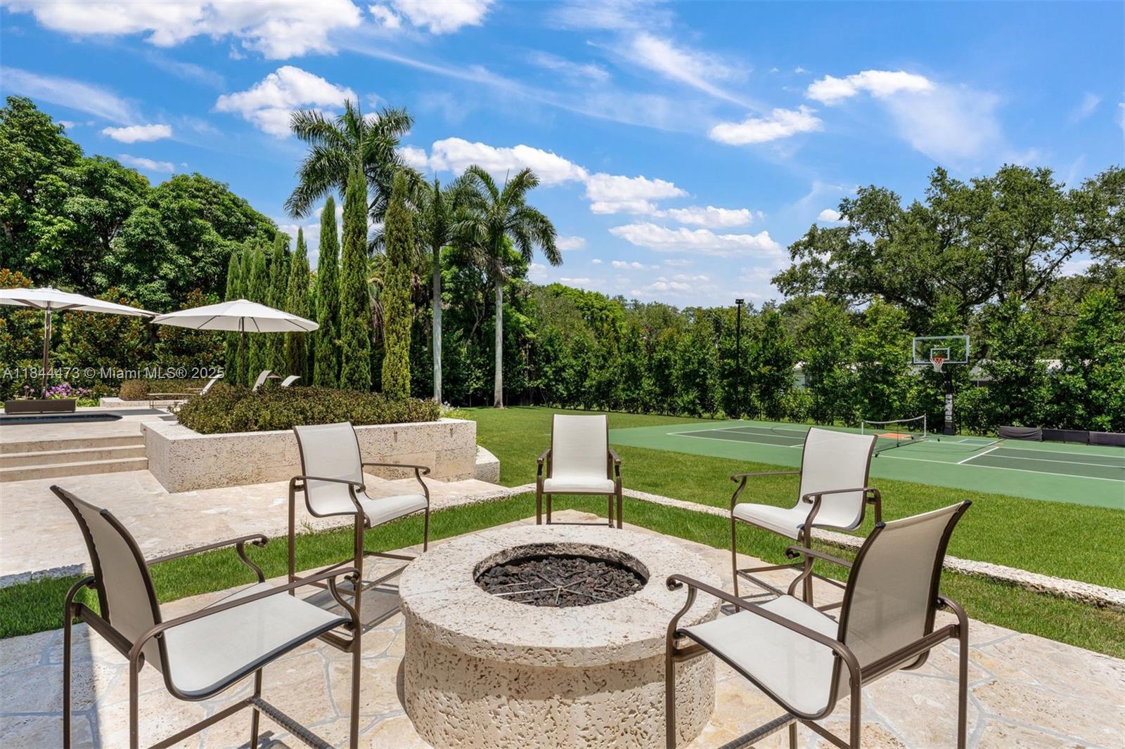 5001 Pine Dr Miami, FL 33143 5001 Pine Dr Miami, FL 33143