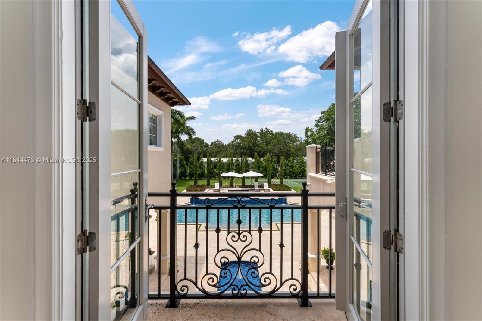 5001 Pine Dr Miami, FL 33143 5001 Pine Dr Miami, FL 33143