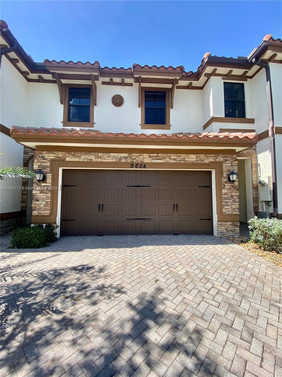 9604 N Town Parc Cir N #9604