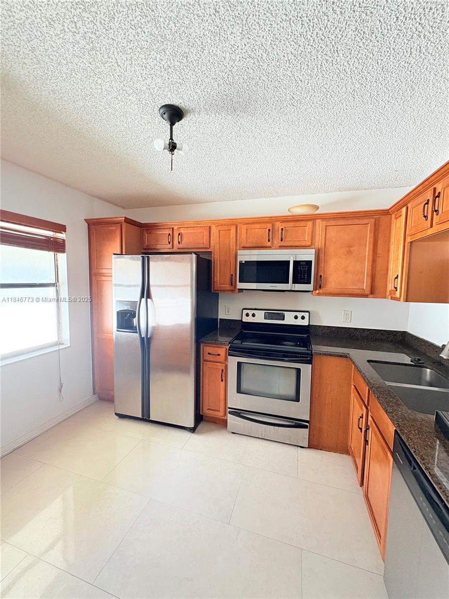 11174 W Sample Rd #11174