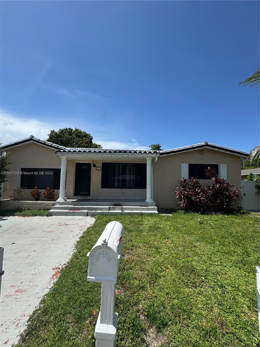 281 NE 169th St