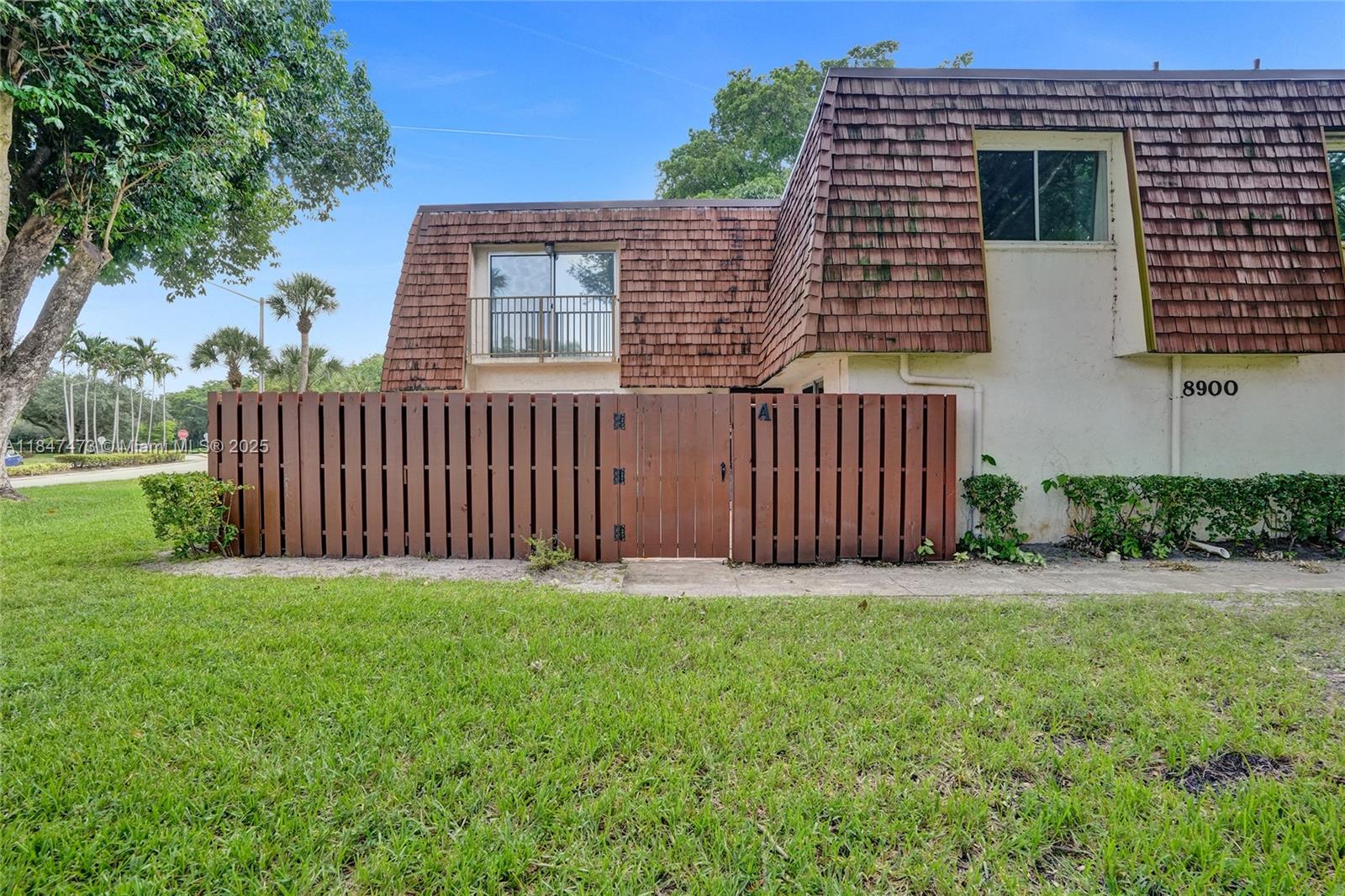 8900 SW 20th Pl #A-25