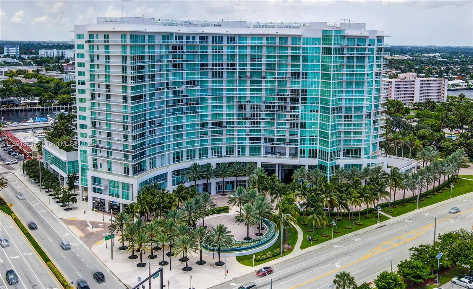 1 N Ocean Blvd #414