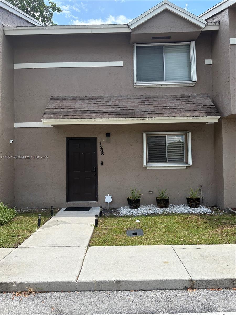 1245 Sussex Dr