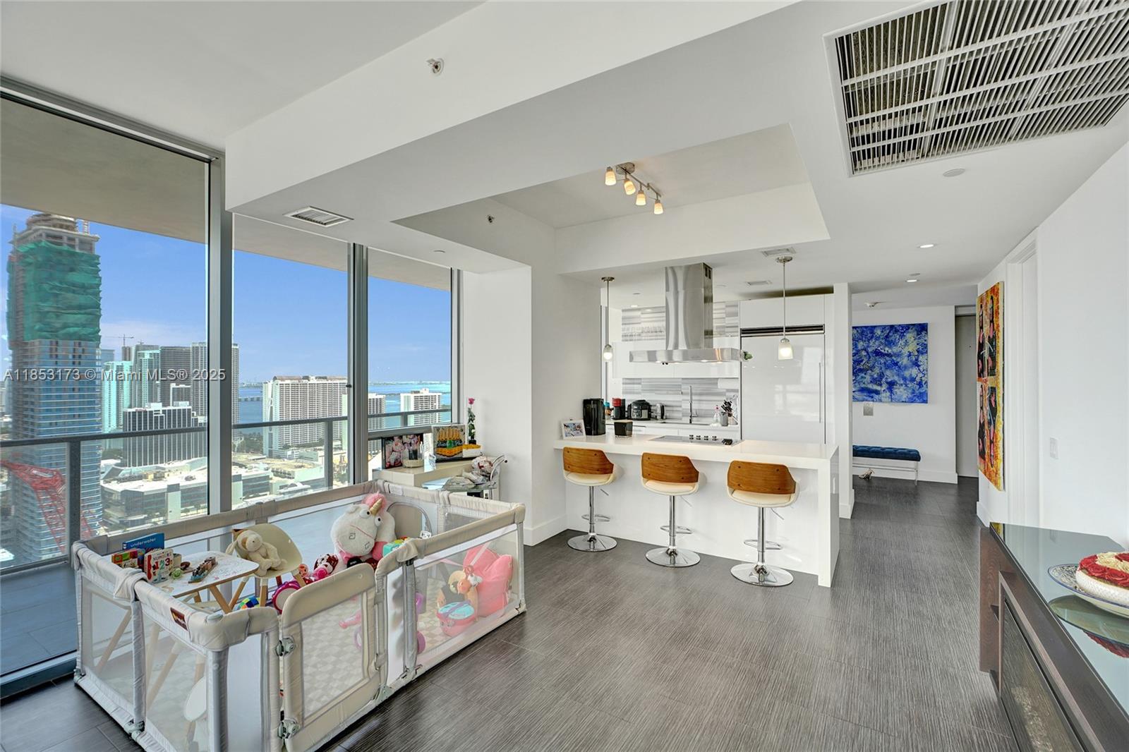 image Marquis Condo3