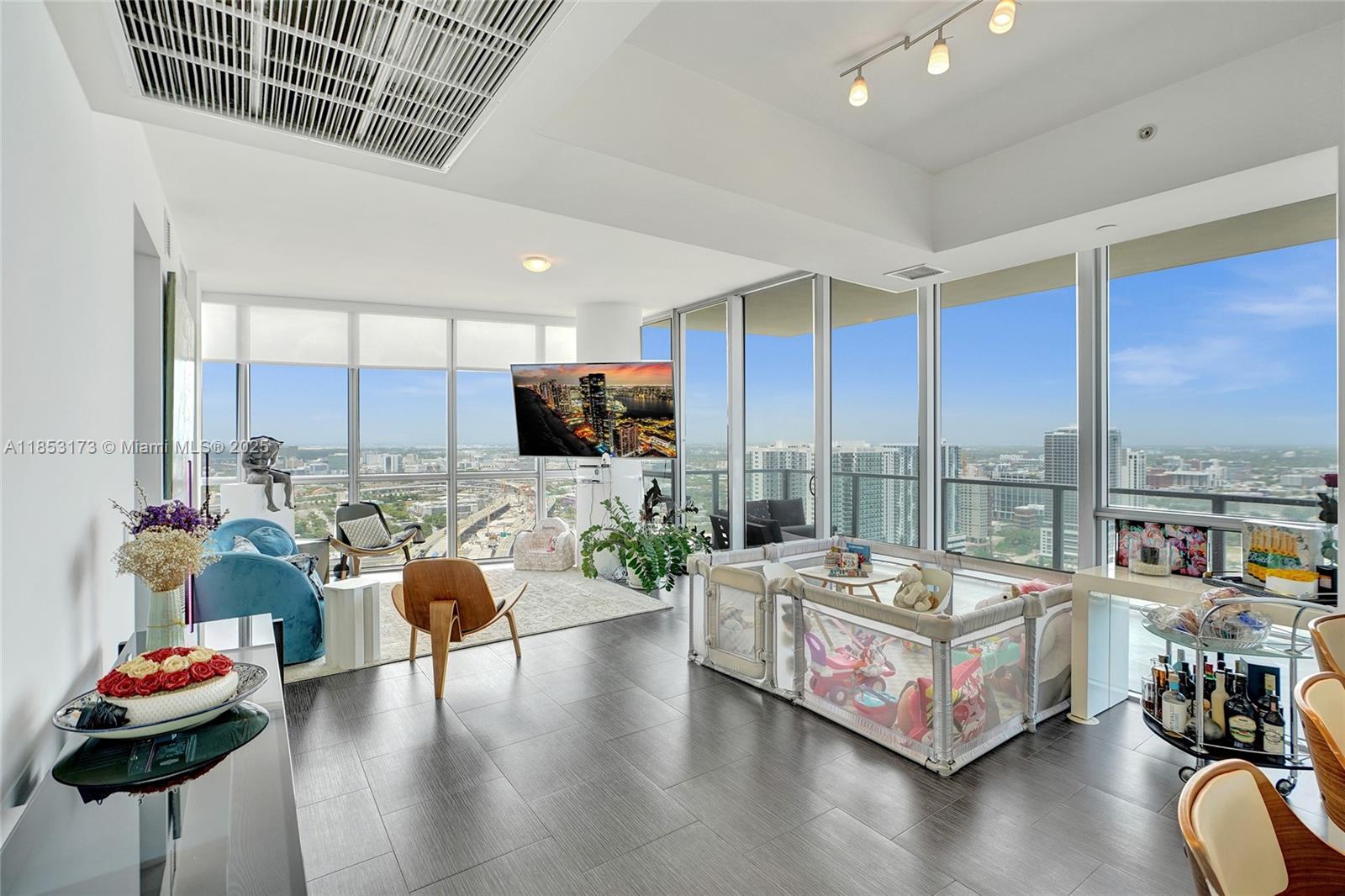 image Marquis Condo7