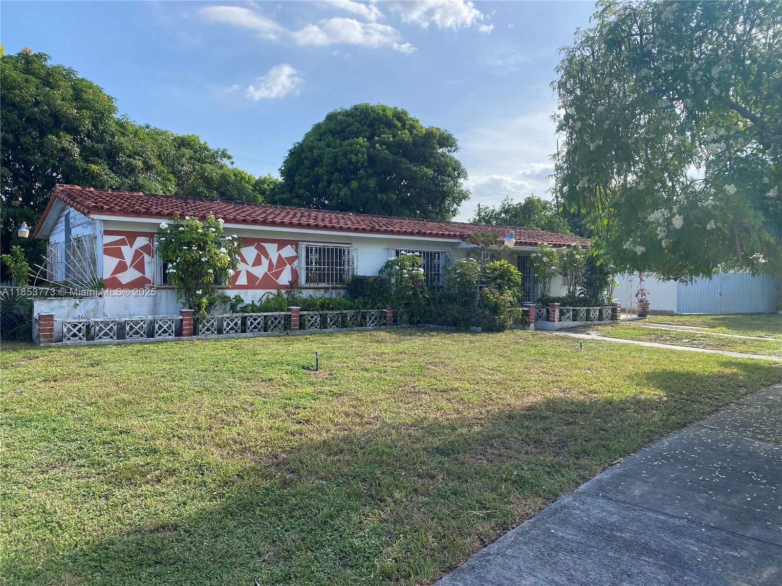 8120 SW 10th Ter