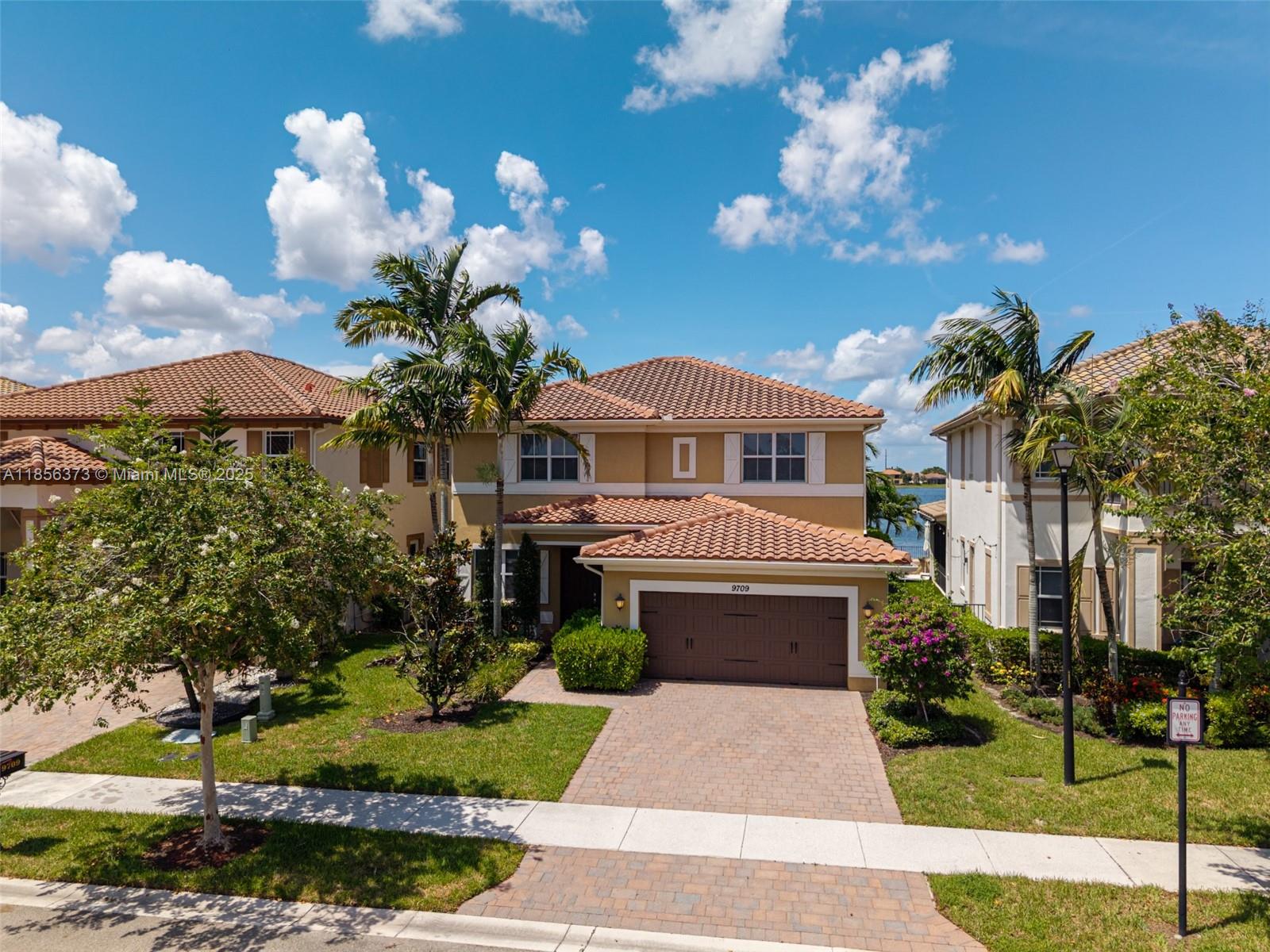 9709 Blue Isle Bay