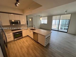 999 SW 1st Ave #1414