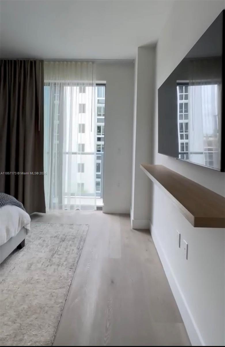 image Smart Brickell3