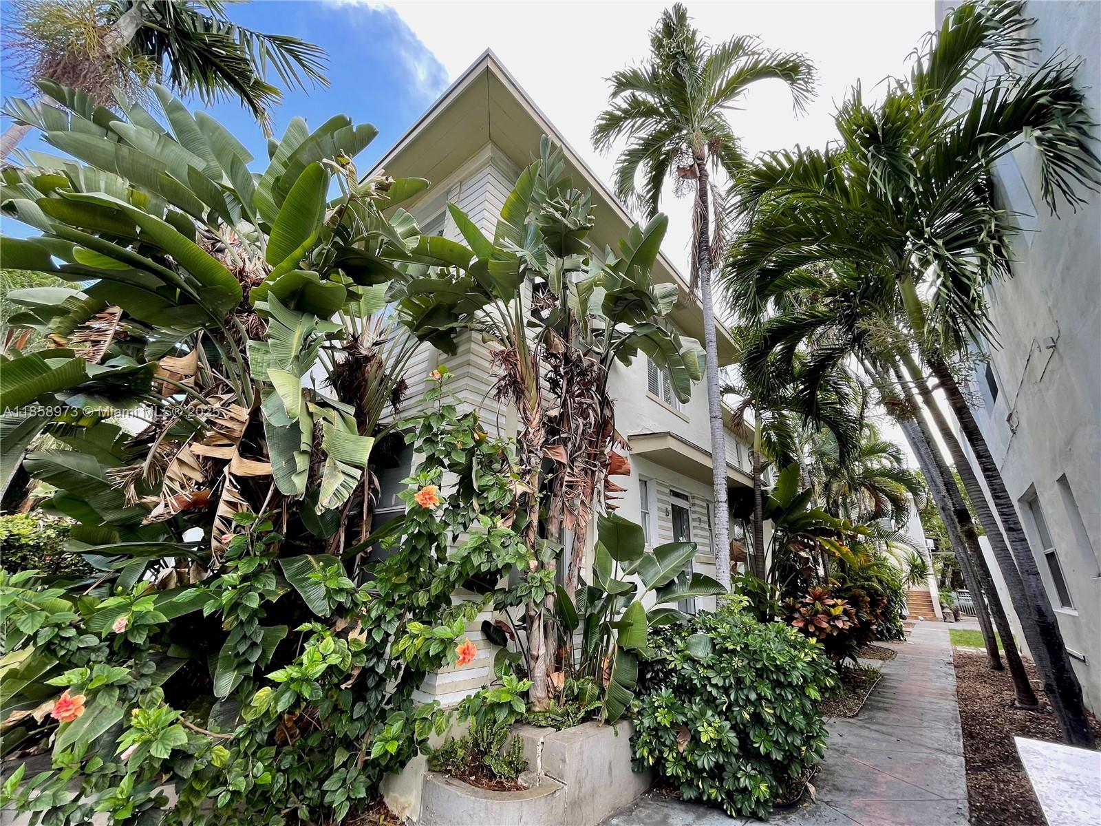 1030 Jefferson Ave #8